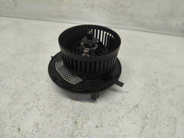VENTILATEUR DE CHAUFFAGE VW/SKODA/MAN/AUDI/CUPRA - Vue 1